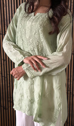 Pista Green muslin, up close