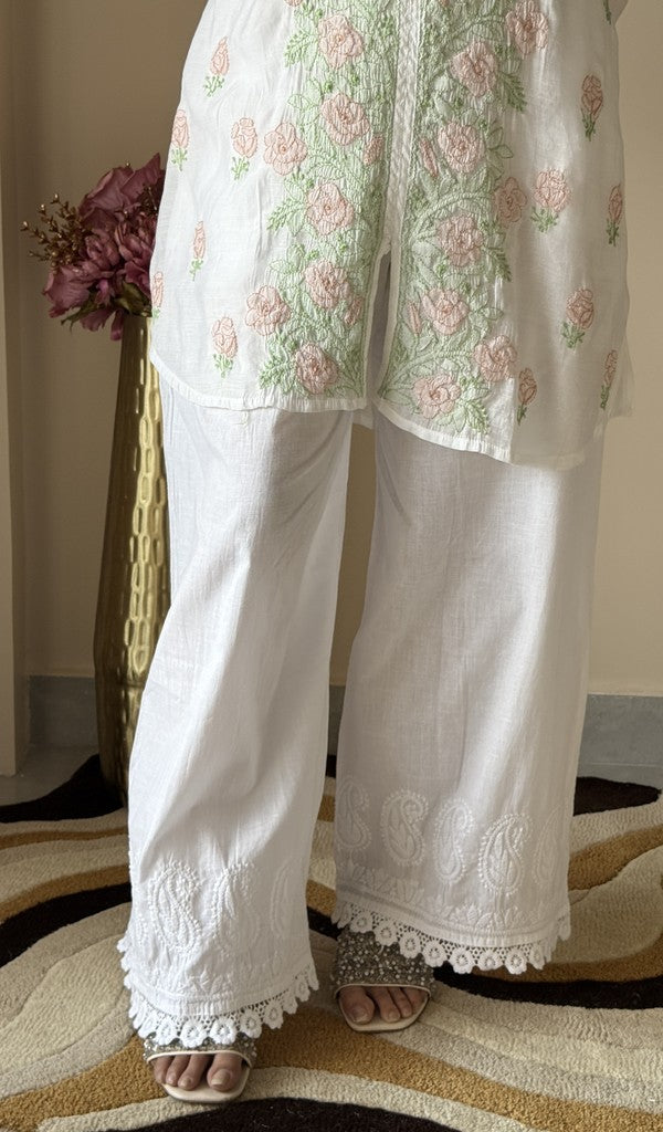 White cotton palazzo on the model