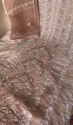 Peach organza silk kurta, close view of the embroidery