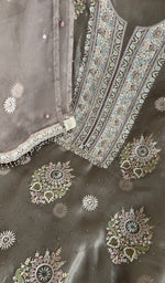 Stitch detail on the mauve organza silk kurta