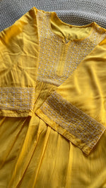 Load image into Gallery viewer, Women&#39;s Lucknowi Handcrafted Cotton Chikankari Kurti - HONC0301060
