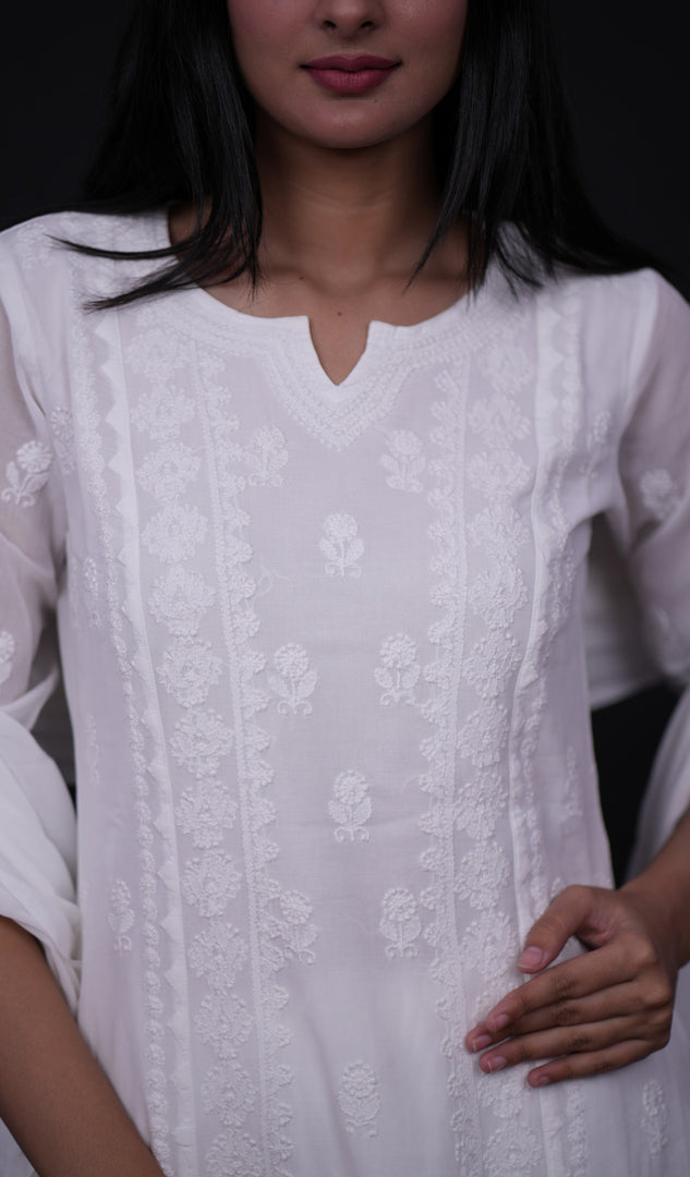 Lakhnavi 手工制作棉质 Chikankari 库尔塔和宫殿套装带杜帕塔 - HONC098053
