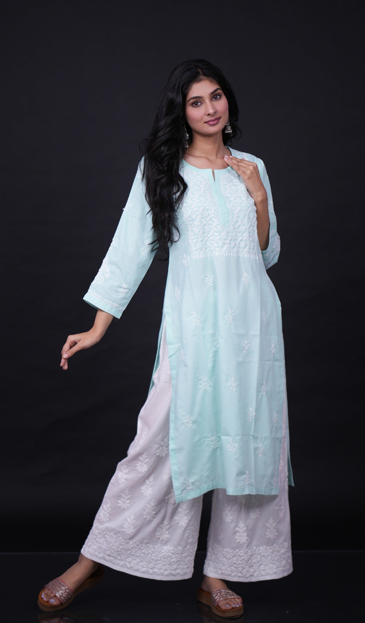 Gulnaaz Women's Lucknowi Handcrafted Mul Cotton Chikankari Kurti - HONC0161219