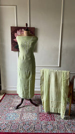 将图像加载到图库查看器中， Women's Lakhnavi Handcrafted Mul Chanderi Unstitched Chikankari Full Suit- HONC0345278