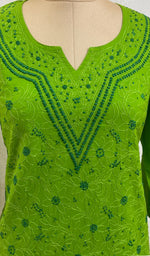 将图像加载到图库查看器中， Women&#39;s Lakhnavi Handcrafted Green Cotton Chikankari Top - NC050093