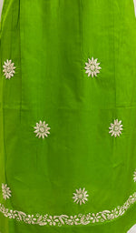 将图像加载到图库查看器中， Women&#39;s Lucknowi Handcrafted Green Cotton Chikankari Top - NC050076