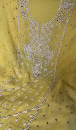 Dupatta detail
