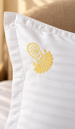Lakhnavi Handcrafted Cotton Chikankari Bedsheet Set - HONC0394523