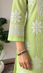Aafia Women's Lucknowi Handcrafted Cotton Chikankari Kurti - HONC0162964