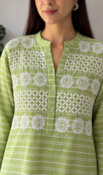 Iqra Women's Lucknowi Handcrafted Cotton Chikankari Kurti - HONC0276879